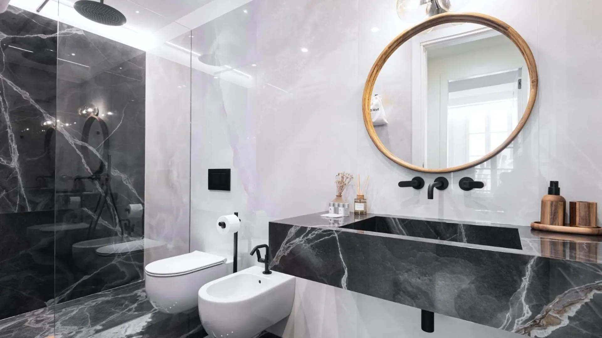 Apartment Easylife - Spa E Terrazza A Pochi Passi Dal Duomo Milan Italy