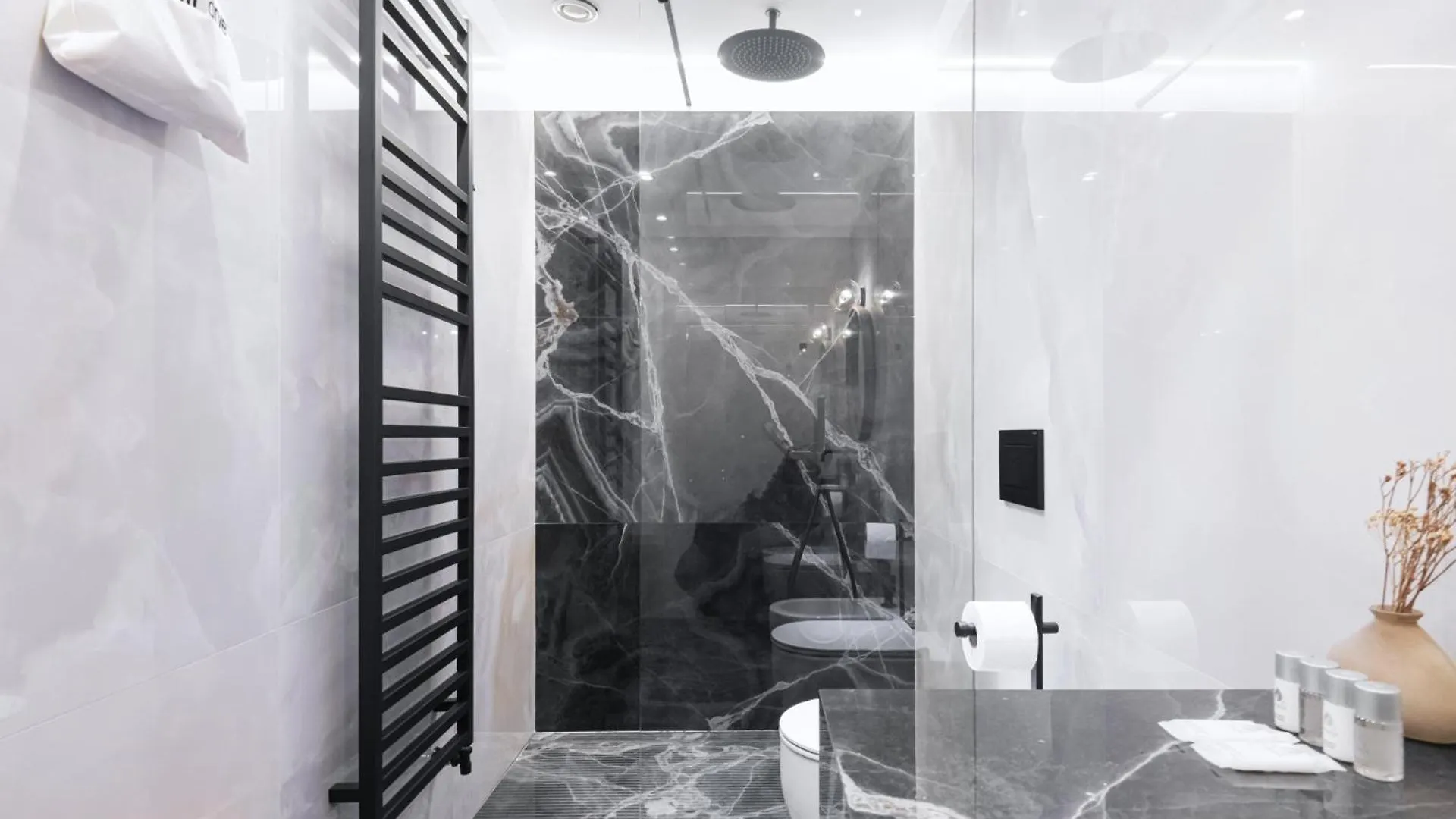 Easylife - Spa E Terrazza A Pochi Passi Dal Duomo Milán Apartmán